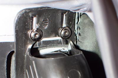 Nýt z vnější strany - rozpěrná hlava