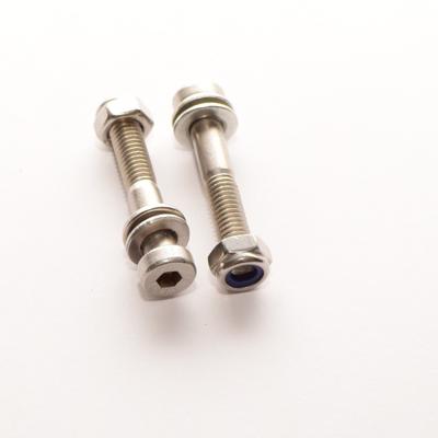 Šroubové osičky 6x35